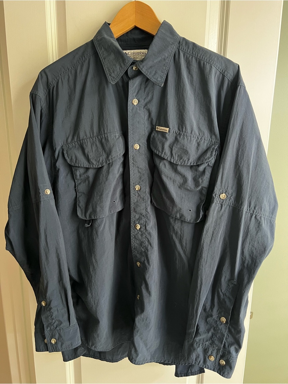 Columbia GRT Men's Long-Sleeve Hiking Shirt Navy Lightweight Medium Gorpcore